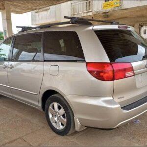 Very Clean Tokunbo 2004 Toyota Sienna